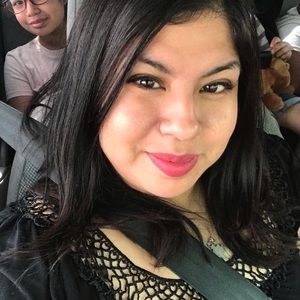 Meet your Posher, Crystal